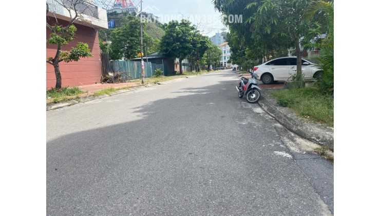 ĐẤT TRUNG TÂM HẠ LONG CÁCH MẶT BIỂN CHƯA ĐẾN 3P ĐI BỘ 211,5M2 CHỈ 70TR/M2. LH:0353561379.