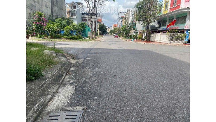 ĐẤT TRUNG TÂM HẠ LONG CÁCH MẶT BIỂN CHƯA ĐẾN 3P ĐI BỘ 211,5M2 CHỈ 70TR/M2. LH:0353561379.