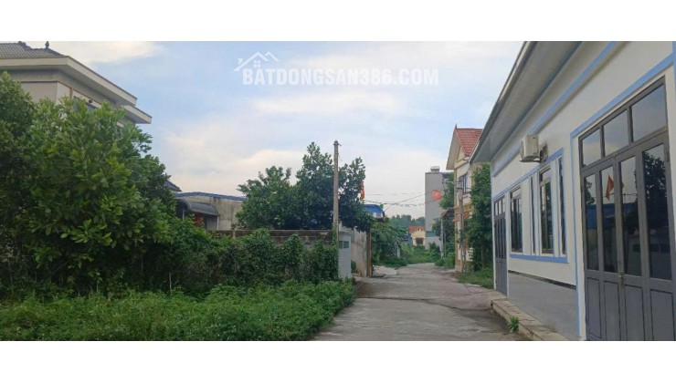 CHÍNH CHỦ CẦN TIỀN BÁN LÔ ĐẤT TẠI XÃ HÒA SƠN - HUYỆN LƯƠNG SƠN - TỈNH HÒA BÌNH