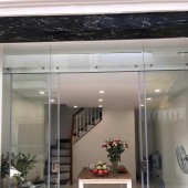 NHÀ MỚI 5 TẦNG Q10 – HXH – GIÁ CHỈ 5 TỶ 4 . LH:0988954579.