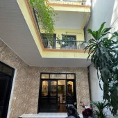 Bán nhà riêng tại Võng Thị, Tây Hồ, Hà Nội, 20,9 tỷ, 90m2, giá siêu hời