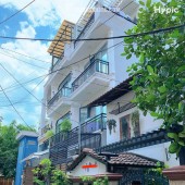 Nhà mặt phố - vị trí trung tâm - giá cả hợp lý - pháp lý minh bạch