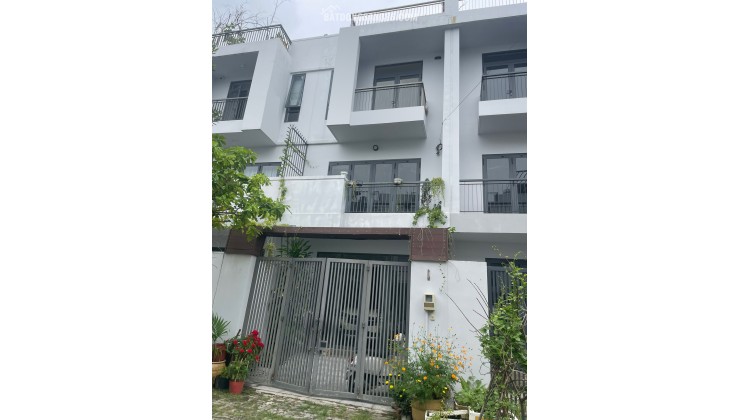 CÁCH QUẬN 1 CHƯA 15 PHÚT DI CHUYỂN (4,25km), NHÀ 4 TẦNG 5x18m, KHU DÂN CƯ CAO CẤP PHƯỚC KIỂN, GIÁ 7,5 TỶ (TỐT NHẤT THÁNG 2/2025)