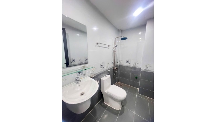 Thụy Khuê! DT 45, 6 tầng, mặt tiền 6m chỉ hơn 9.8 tỷ