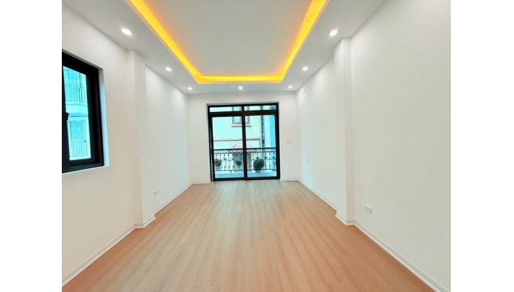 Xuân Đỉnh thiết kế hiện đại, 35m, 5 tầng, mặt tiền 3.5m, oto đỗ cửa!