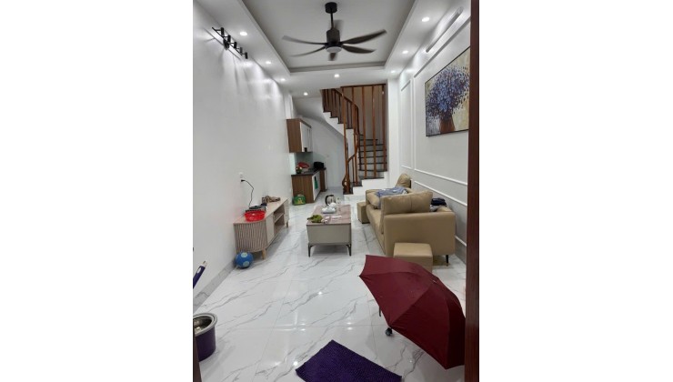 Bán nhà Xuân Đỉnh 40m, 5 tầng, oto đỗ cửa, tặng full nội thất!