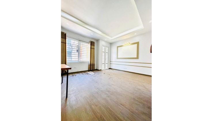 Bán nhà Lô góc, mặt ngõ, oto 4 chỗ qua cửa, 35m, 5 tầng, mặt tiền 5.2m!