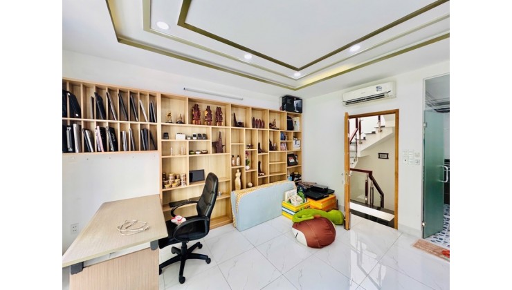 Nhà Phan Đăng Lưu PN - HXH - 6 TẦNG 37M2 - 4 NGỦ - NHỈNH 9 TỶ.