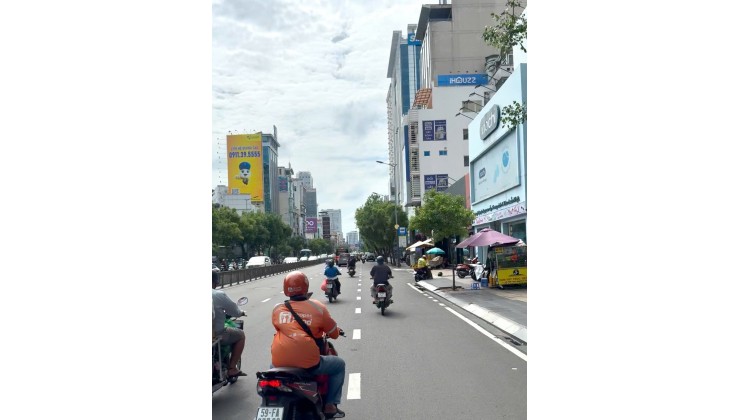 Nhà 4T 35M2 - Nam Kì Khởi Nghĩa Q.3 - 10m ra HXT - ngay gần MT - 6.62 TỶ