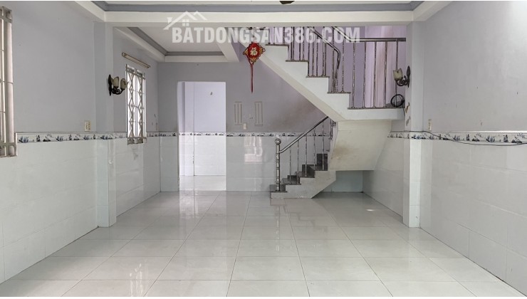Chính chủ cần bán nhà 2 mặt tiền hẻm tại phường 7 Quận 8