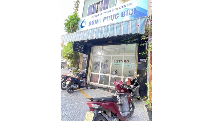 BÁN NHÀ MẶT TIỀN 132 ĐỖ QUANG, 46M 3 TẦNG 3PN3VS HƯỚNG ĐÔNG NAM. 6,9TỶ, LH 0905113070.
