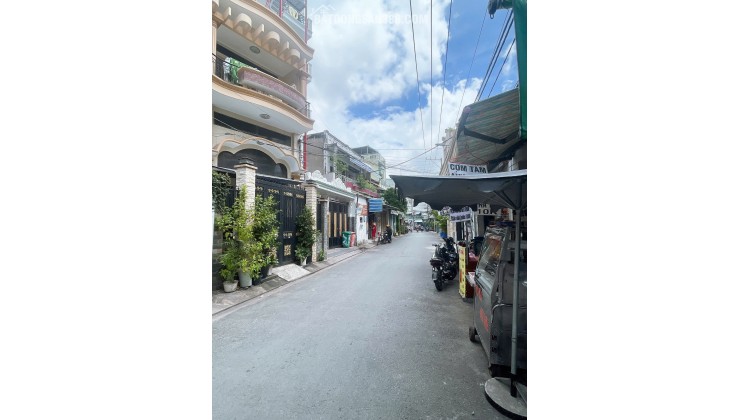 NHÀ HẺM XE TẢI 8M TRỊNH ĐÌNH TRỌNG - 100M2 - 3 TẦNG - GIÁ 10 TỶ X. LH:0903945067