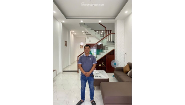 CHỈ 5.X TỶ - CÓ NGAY SIÊU PHẨM NHÀ 3 TẦNG HXH TẠI QUẬN 9 - TẶNG FULL NỘI THẤT NỬA TỶ. LH:0906857033.
