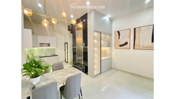NHÀ ĐẸP NGAY TT QUẬN THANH XUÂN, 5 TẦNG THANG MÁY Ở LUÔN, CHỈ 7,X TỶ. LH:0908882298