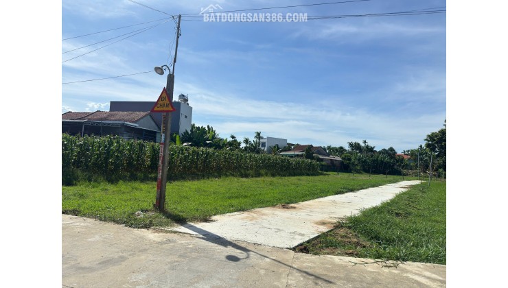 Đất có vị trí đẹp tại Xã Duy Nghĩa mới - Duy Xuyên - đường BT 5m - giá 675tr