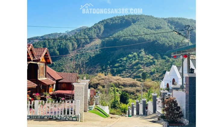 BÁN HOẶC CHO THUÊ BIỆT THỰ 420m2 - 3PN - SÁT DALAT, VIEW RỪNG THÔNG. LH:0909206662.
