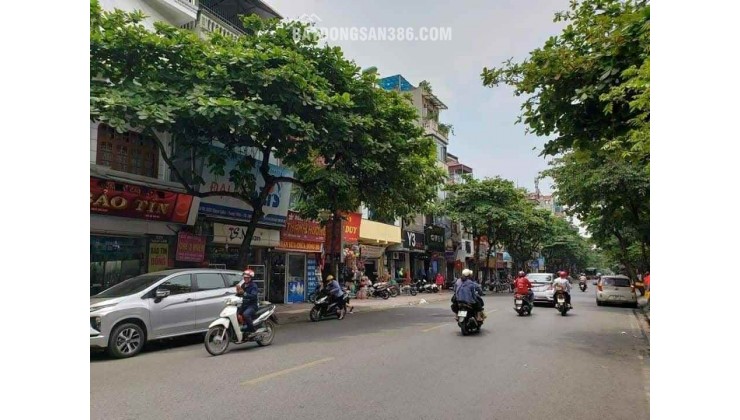 bán nhà mặt phố Ngọc Lâm, 60m, gần ngã tư Ngọc Lâm-Hồng Tiến, cách cầu Chương Dương 5 phút lái xe