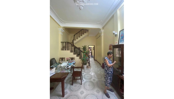 Bán nhà Ngô Quyền Hà Đông, ô tô đỗ cửa, lô góc hai thoáng, an ninh dân trí cao, 50m2, 11.5 tỷ