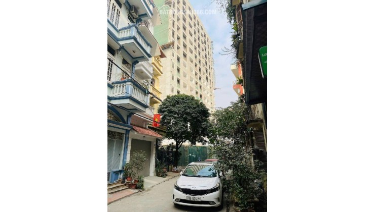 PHÂN LÔ Ô TÔ TRÁNH ĐỖ TRƯỚC CỬA - NHÀ MỚI ĐẸP DÂN XÂY - TẶNG FULL NỘI THẤT ĐẸP KHÁCH CHỈ CẦN XÁCH VALI VÀO Ở _ 5 TẦNG – 30M2 – 8,5 TỶ