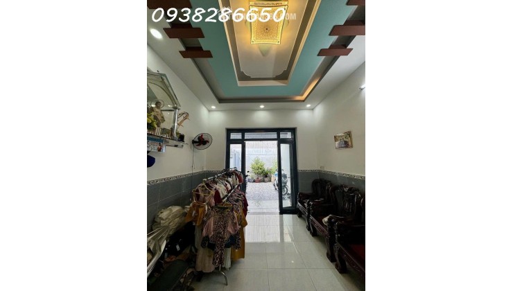 GIÁ : 4,9 TỶ - NHÀ MỚI  2 TẦNG - ĐÔNG HƯNG THUẬN - DT: 85M2, SHR , CÔNG CHỨNG NHANH..
