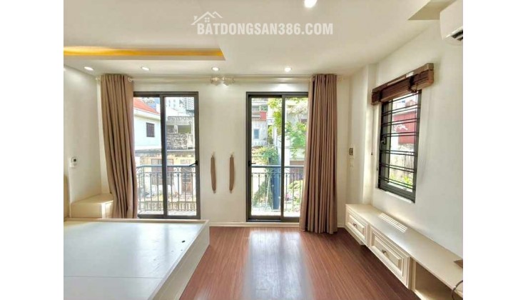 nhà đẹp lô góc Hồng Tiến, 45m x 5 tầng, mặt tiền 4.5m, gara ôtô, phân lô bàn cờ, ôtô chạy vòng quanh