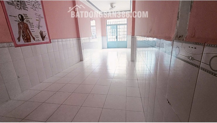 6 - Chủ gửi: Cho thuê nhà 6 triệu mặt tiền hẻm 233