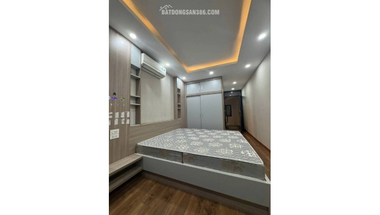 PHÂN LÔ Ô TÔ TRÁNH ĐỖ TRƯỚC CỬA - NHÀ MỚI ĐẸP DÂN XÂY - TẶNG FULL NỘI THẤT ĐẸP KHÁCH CHỈ CẦN XÁCH VALI VÀO Ở _ 5 TẦNG – 30M2 – 8,5 TỶ