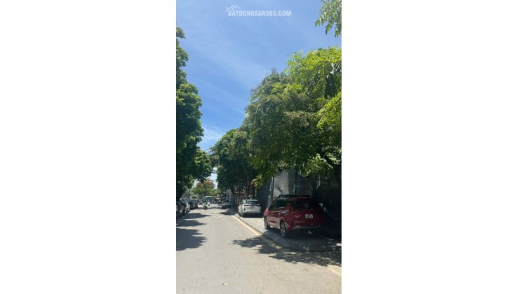 TRUNG TÂM BA ĐÌNH - NHÀ MỚI ĐẸP - THANG MÁY - Ô TÔ VÀO NHÀ - 5 TẦNG - 55M