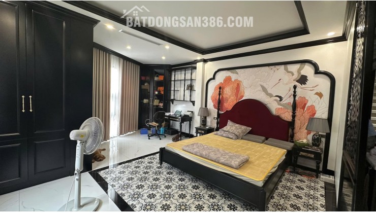 LÔ GÓC - Mặt Phố Hoàng Sâm (Nguyễn Văn Huyên) 61/80m, 8T Thang máy, MT 18m 43 Tỷ