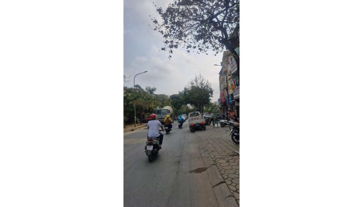 BÁN NHÀ MẶT PHỐ KIM GIANG - THANH LIỆT.DT 80m2.MT 5.5m.GIÁ 33 tỷ. Vỉa hè 3m