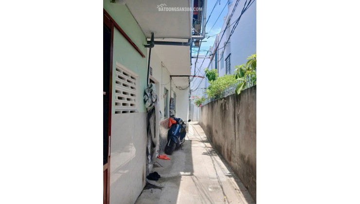 BÁN NHÀ TTTP CẤP 4 CÓ GÁC HẺM 2/4 PHƯỜNG NHA TRANG CHỈ 1TY4