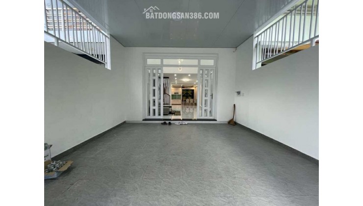 Xe hơi ngủ nhà Chu Văn An , P12 ( Nay là phường Bình Thạnh ) Q Bình Thạnh , 80,6m2 công Nhận, 88m2 thực tế (4,8x18) chỉ 11,x tỷ TL