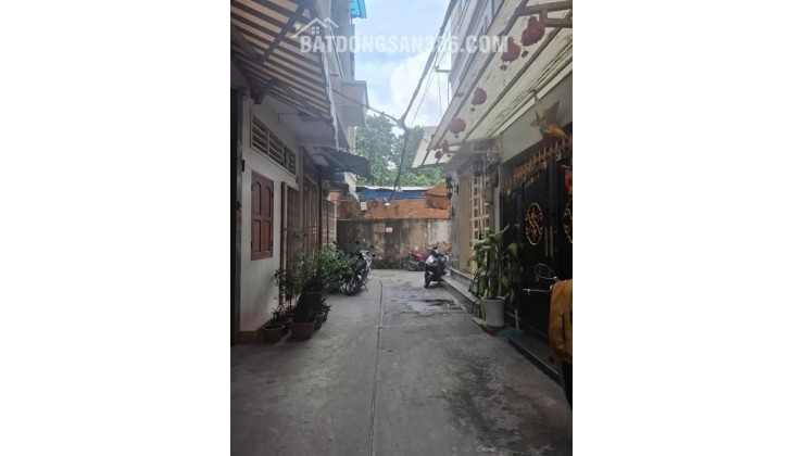 Nhà Đường Trần Bình Trọng Quận 5 Phường 2 Cũ.