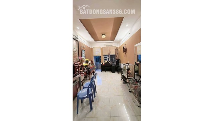 Nhà Mặt Tiền Đường Trường Sa Phường 2 Phú Nhuận Cũ.