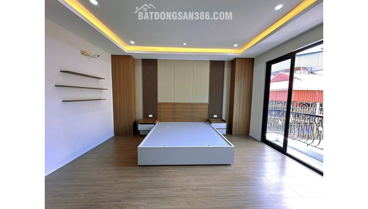 Bán nhà Ôtô đỗ cửa Phố Vương Thừa Vũ 45m/6T Thang máy, MT 4.8m 16.7 Tỷ, mới đẹp