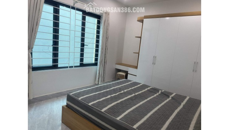 Cần tiền bán nhà 3 tầng Gia Lâm - Hà Nội, giá 6.3 tỷ