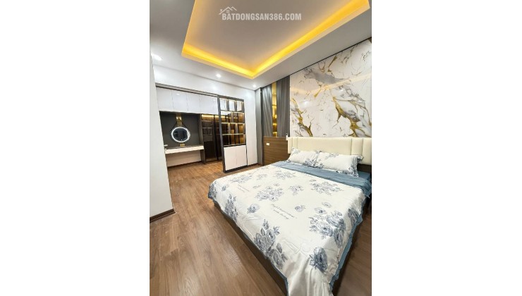 SIÊU PHẨM MỚI KÍNH KONG - FULL NỘI THẤT- NGÕ 3M BA GÁC ĐUA - VÀI BƯỚC RA PHỐ _ 5TẦNG – 30,5M2 – 8,35 TỶ