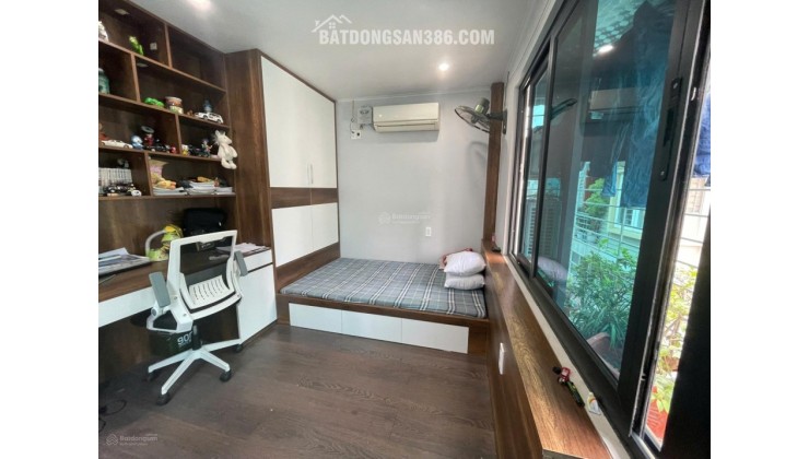 3.79 tỷ - 27m2 nhà mặt ngõ phố Trương Định - lô góc oto đỗ cửa, KD, không QH, 4 ngủ, 4 tầng