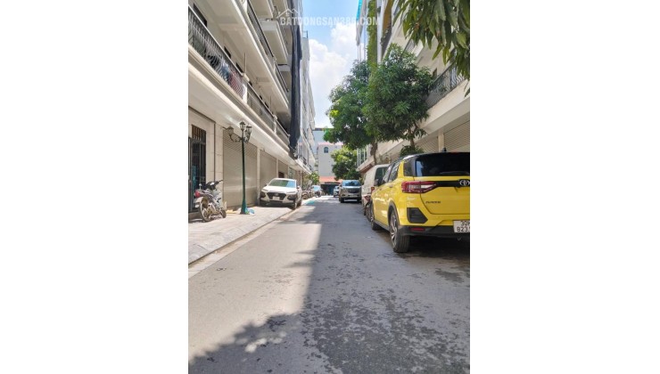 BÁN NHÀ LK HẢI NGÂN DT 50M2. PHÂN LÔ,VỈA HÈ 2 Ô TÔ.CÓ NGÕ SAU THOÁNG.GIÁ 15.6 TỶ
