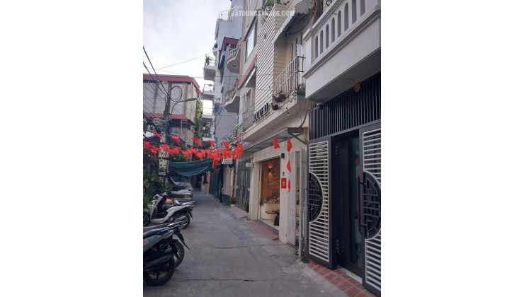 CHỈ 9.5 TỶ SỞ HỮU NHÀ ĐẸP HOÀNG HOA THÁM, NGÕ THÔNG, RỘNG THOÁNG – 4 TẦNG x 51M2