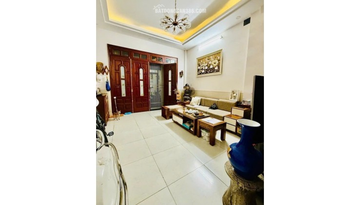 CHỈ 9.5 TỶ SỞ HỮU NHÀ ĐẸP HOÀNG HOA THÁM, NGÕ THÔNG, RỘNG THOÁNG – 4 TẦNG x 51M2