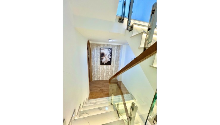Bán nhà quận 3 - 3 TẦNG 3PN (3.6x7M) - Full Nội Thất - Sổ vuông - 20M ra MT - Nhỉnh 4 Tỷ