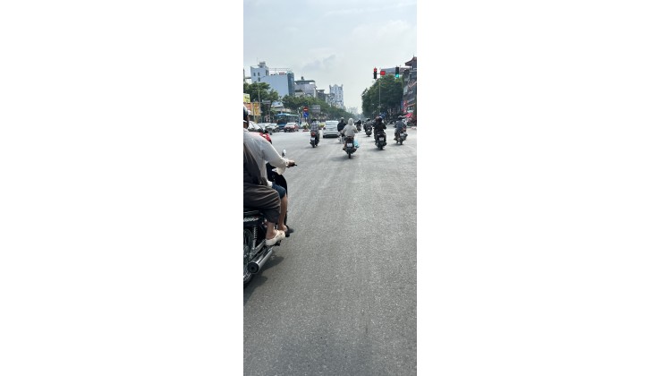 Nhà C4 đường Lạc Hồng, phường Khương Đình, Thanh Xuân Hà Nội 1,8 tỷ