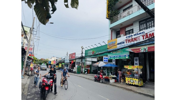BÁN ĐẤT TẶNG NHÀ-MẶT TIỀN KINH DOANH ĐƯỜNG NHỰA - NHÁNH PHẠM VĂN ĐỒNG- 114M- 4X28-7.9T
