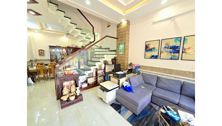 NHÀ LÔ GÓC 3 TẦNG – HẺM XE HƠI THÔNG – LINH TÂY- THỦ ĐỨC- 72M- 7.9T