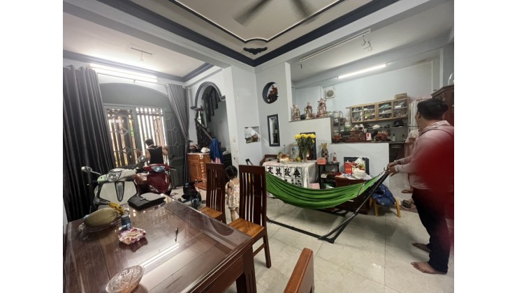 TRUNG TÂM GÒ VẤP- NGAY ĐH CÔNG NGHIỆP- 45M- 3 TẦNG- NHỈNH 7 TỶ