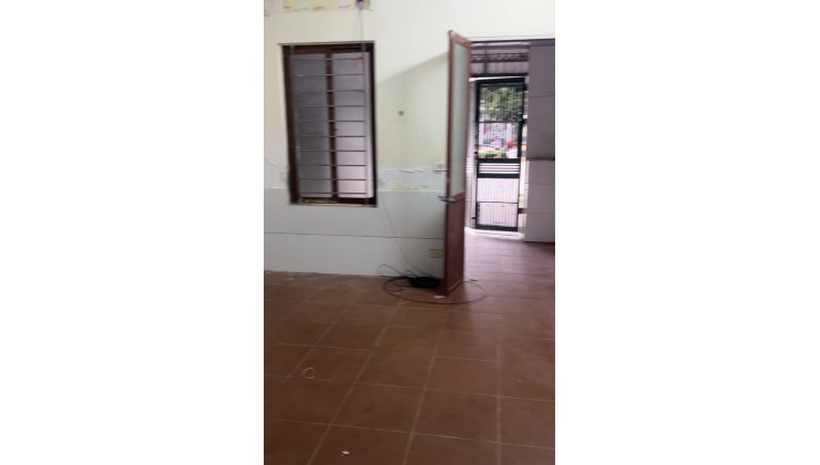 Nhà C4 đường Lạc Hồng, phường Khương Đình, Thanh Xuân Hà Nội 1,8 tỷ