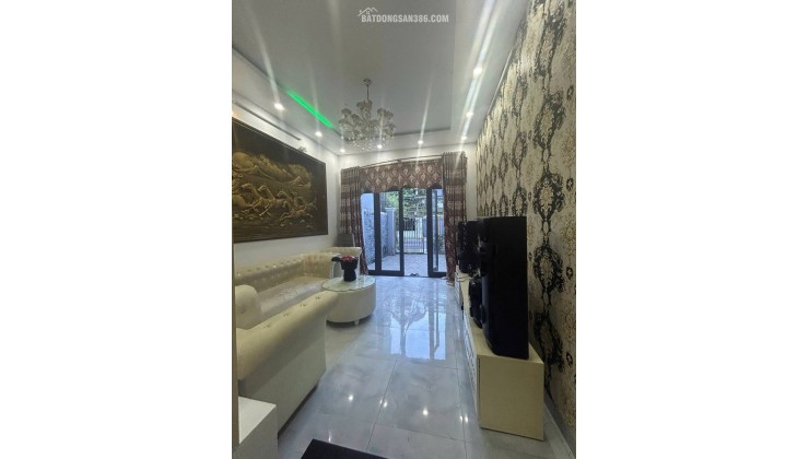 *NHÀ VIP KHU TRUNG TÂM VŨ TRỌNG PHỤNG - 7,X TỶ ĐỒNG - LH: 0917361553*