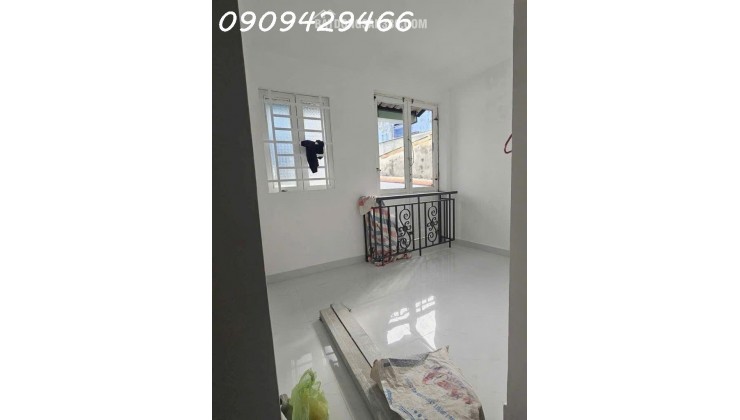 BÁN NHÀ QUẬN 7 - GẦN HUỲNH TẤN PHÁT- HẺM 4M XE HƠI ĐỖ CỬA  -   NHÀ 4 TẦNG-6 PHÒNG NGỦ -  DÒNG TIỀN 16 TRIỆU/ THÂNG.