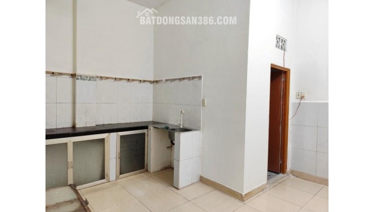 Chính Chủ Bán gấp nhà riêng Trịnh Đình Trọng, Tân Phú Chỉ 5,45 tỷ, 52 m2, đẹp, nhà mới vào ở ngay